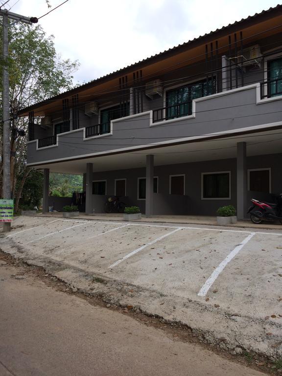 Апартаменты Am House Клонг-Муанг-Бич Экстерьер фото